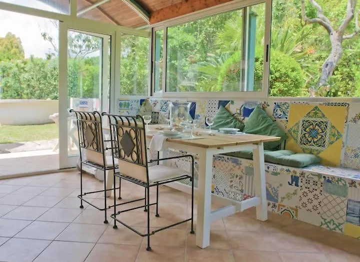 Casa vacanze Villa Jungle House - Pineta Is Morus Santa Margherita di Pula Italia