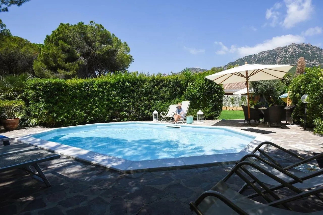 Villa Jungle House - Pineta Is Morus Santa Margherita di Pula