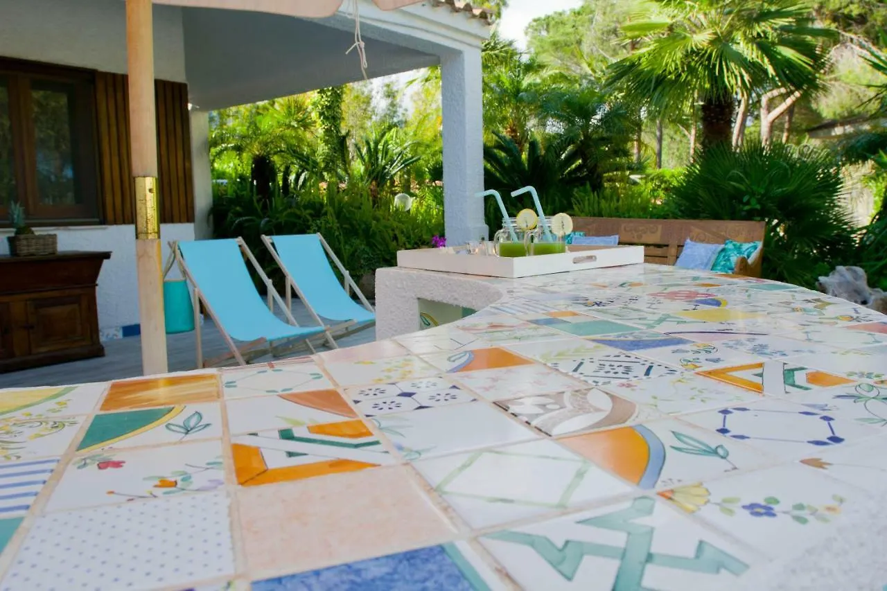 Villa Jungle House - Pineta Is Morus Santa Margherita di Pula 0*,
